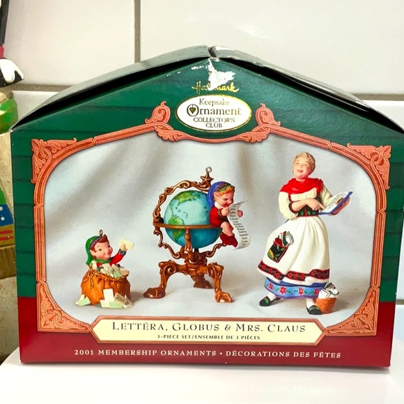 🎄Hallmark Keepsake Ornament Set - Lettera, Globus & Mrs. Claus, 2001 - Picture 1 of 8